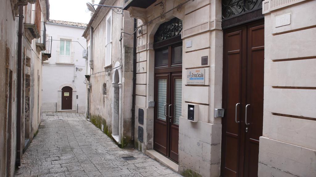 Trinasicula Ragusa Ibla 외부 사진